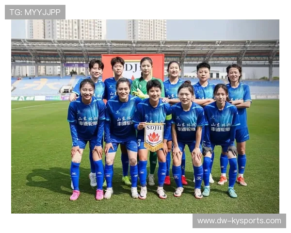 女足比赛选手赛场表现稳定，球迷欣喜观望，女足队员介绍